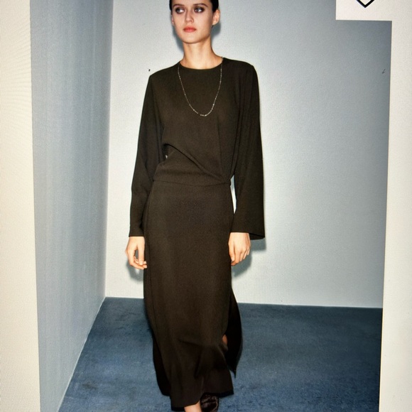 ZW COLLECTION PLEATED MIDI DRESS - Picture 5 of 8